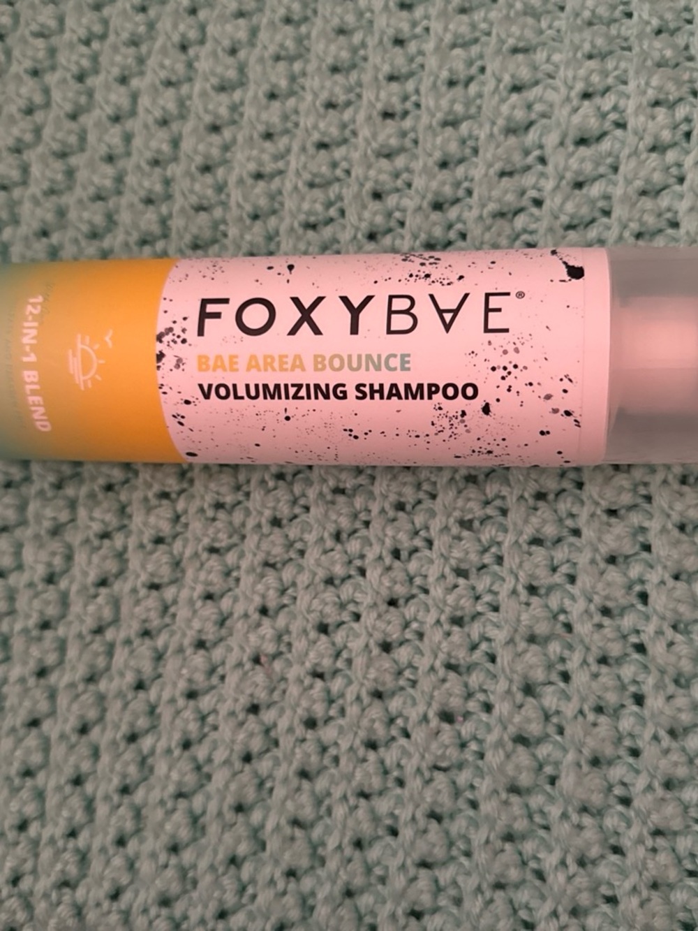 FOXYBAE Bae Area Bounce Volumizing Shampoo - Yellow & White